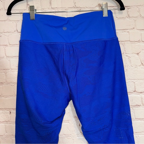 ATHLETA Phenom Camo 7/8 Tight, Size Small - Picture 9 of 10